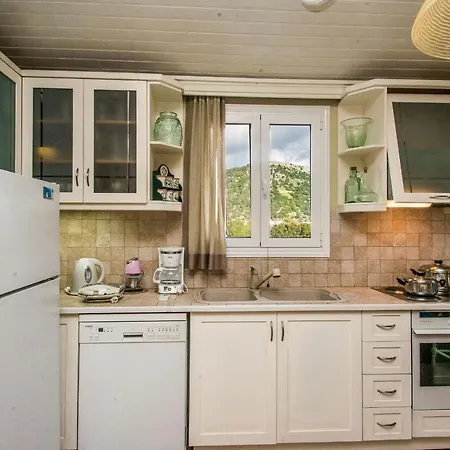 Aelia - A Peaceful And Private Place Apartamento